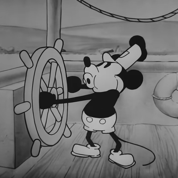 Mickey Mouse - Picture 2 of 12